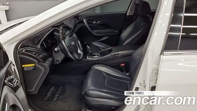 Hyundai Grandeur HG Modern, 2016 10