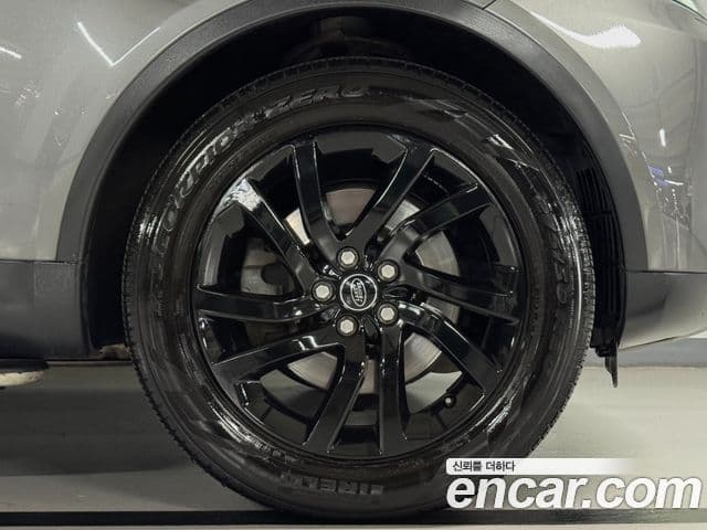 Land Rover Discovery 5 3.0 TD6 HSE, 2017 все фото