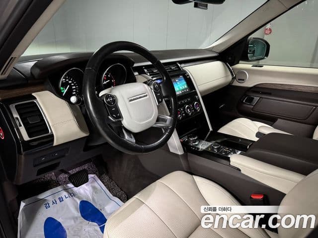 Land Rover Discovery 5 3.0 TD6 HSE, 2017 10