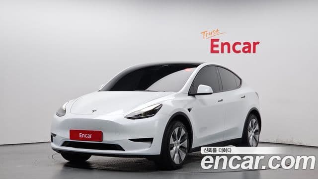 Tesla модель Y, 2023 1