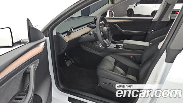 Tesla модель Y, 2023 11