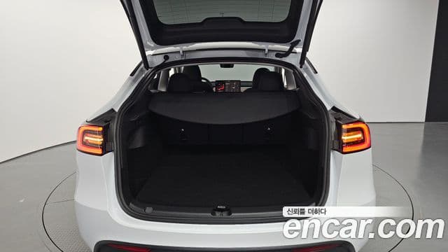 Tesla модель Y, 2023 20