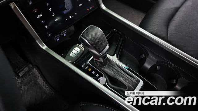 KG모빌리티(SsangYong) Torres T7, 2024 9