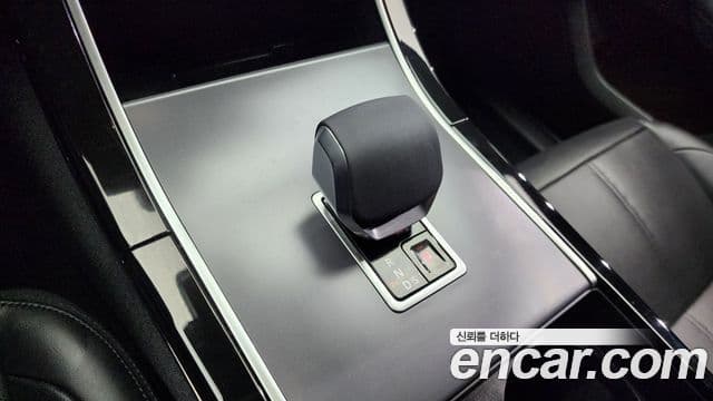 Land Rover Range Rover Velar 2.0 P250 Dynamic SE, 2025 9