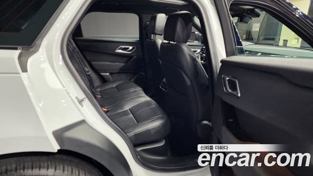 Land Rover Range Rover Velar 2.0 P250 Dynamic SE, 2025 12