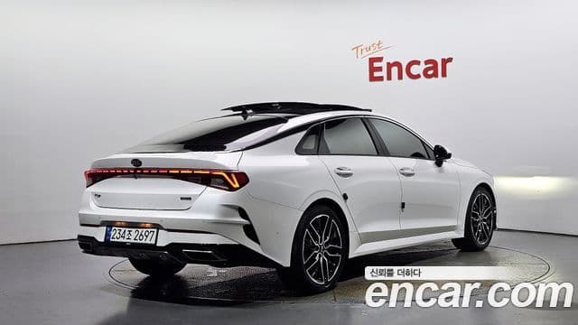 Kia K5 3세대 Signature, 2021 2