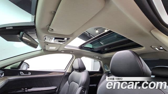 Kia K5 3세대 Signature, 2021 19