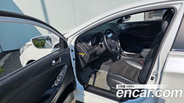 Hyundai Sonata гибрид Modern, 2014 10