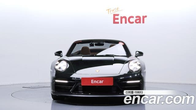 Porsche 911 (992) Carrera 4 GTS кабриолет, 2022 3
