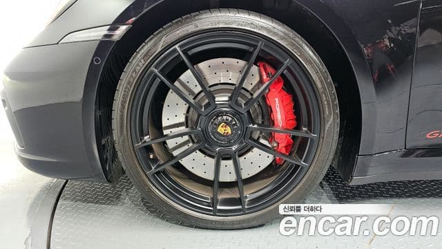 Porsche 911 (992) Carrera 4 GTS кабриолет, 2022 все фото