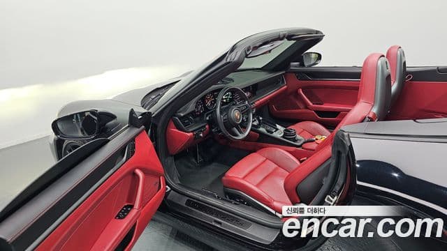 Porsche 911 (992) Carrera 4 GTS кабриолет, 2022 11