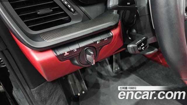 Porsche 911 (992) Carrera 4 GTS кабриолет, 2022 13