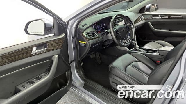 Hyundai LF Sonata 1.7 дизель Smart, 2016 10