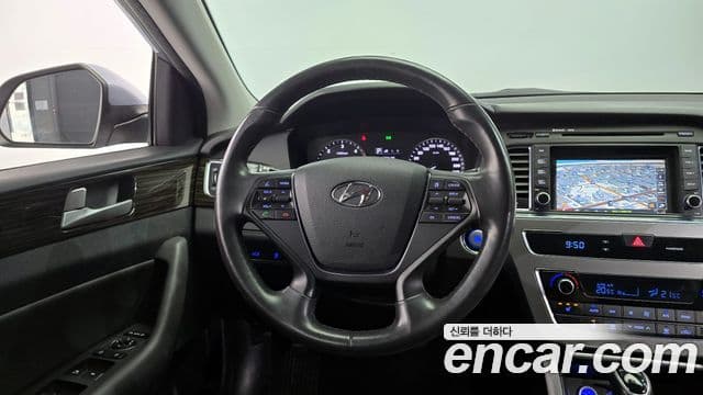 Hyundai LF Sonata 1.7 дизель Smart, 2016 13