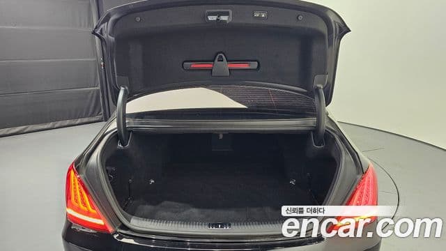 Genesis EQ900 Premium Luxury, 2018 20