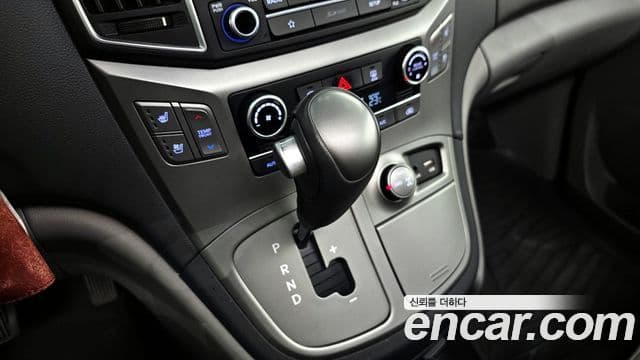 Hyundai The / новый New Grand Starex Modern, 2019 9