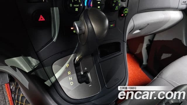 Hyundai Grand Starex CVX Deluxe, 2014 9