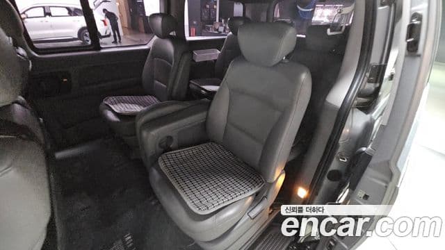 Hyundai Grand Starex CVX Deluxe, 2014 13