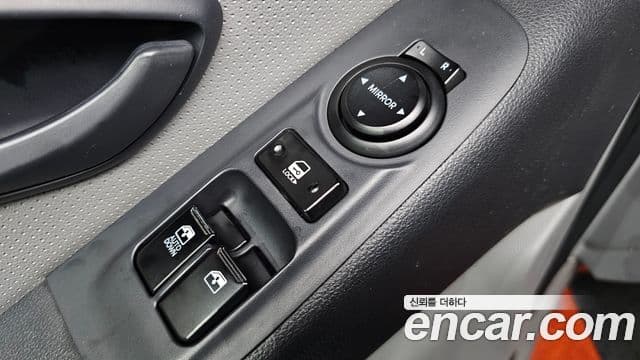 Hyundai Grand Starex CVX Deluxe, 2014 14