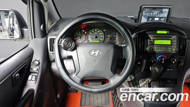 Hyundai Grand Starex CVX Deluxe, 2014 15