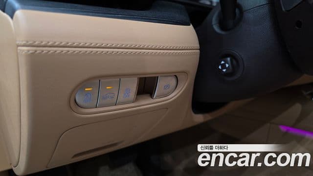 Genesis G90 (RS4) бензин 3.5 турбо AWD, 2023 12