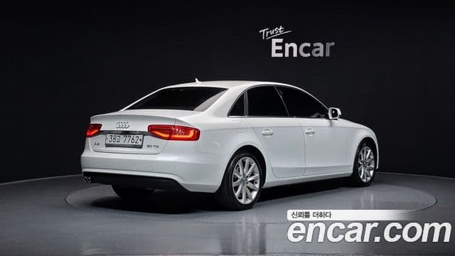 Audi New A4 B8, 2015 2