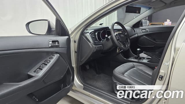 Kia K5 LPI Smart, 2013 11