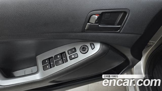 Kia K5 LPI Smart, 2013 17