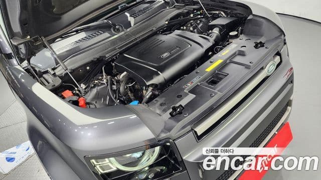 Land Rover Defender (L663) 110 P300 X-Dynamic SE, 2024 6