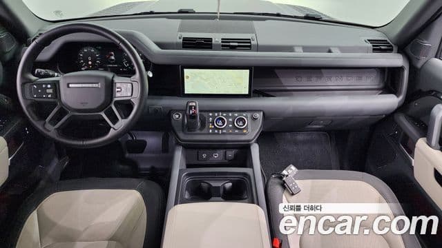 Land Rover Defender (L663) 110 P300 X-Dynamic SE, 2024 7