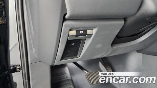 Land Rover Defender (L663) 110 P300 X-Dynamic SE, 2024 14