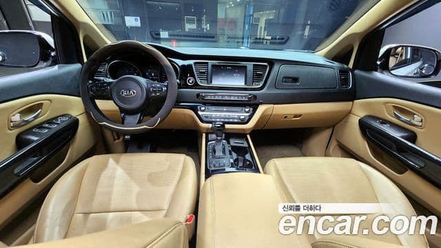 Kia All New Carnival Prestige, 2015 7