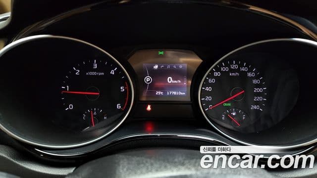 Kia All New Carnival Prestige, 2015 8