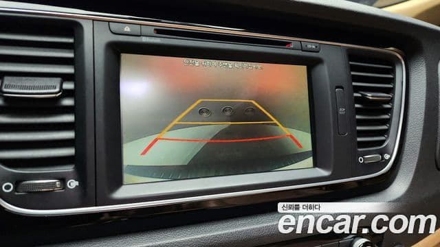 Kia All New Carnival Prestige, 2015 15