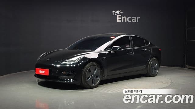 Tesla модель 3 Standard Range Plus, 2020 1