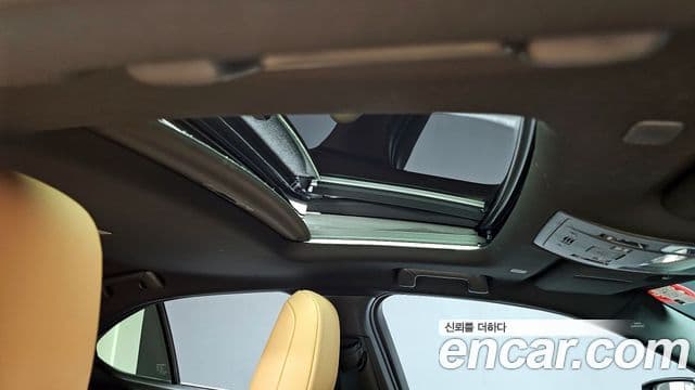 Lexus UX250h, 2024 19