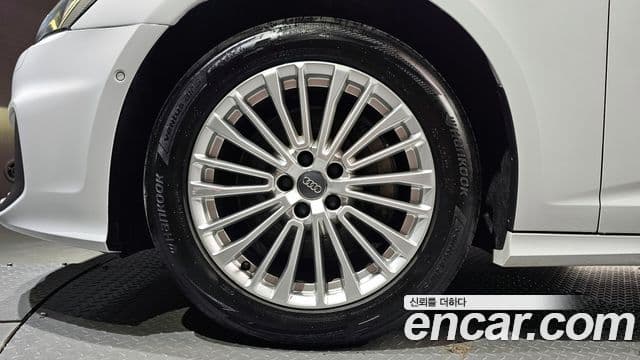 Audi A6 (C8) Premium, 2020 все фото