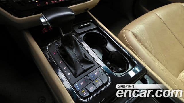 Kia All New Carnival Noblesse, 2018 9