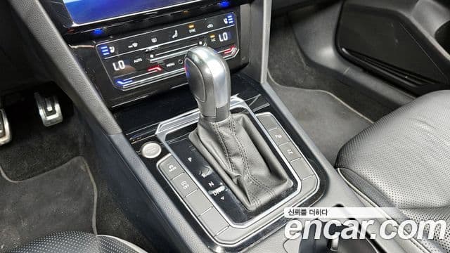 Volkswagen 아테온 2.0 TDI Prestige 4모션, 2022 9