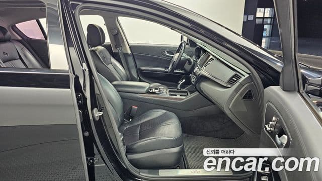 Kia K9 Special, 2013 10