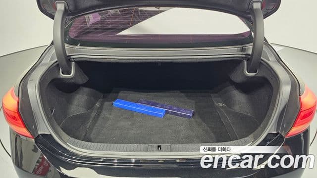 Kia K9 Special, 2013 20