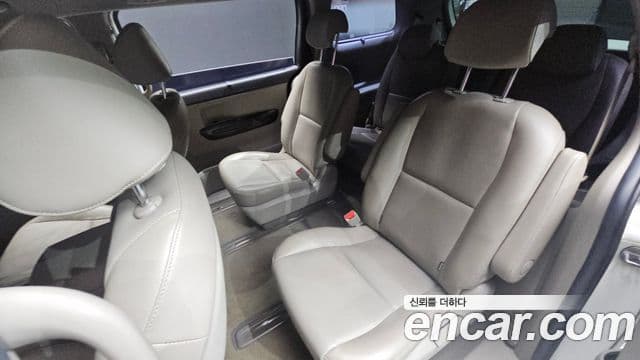 Kia All New Carnival Prestige, 2017 12