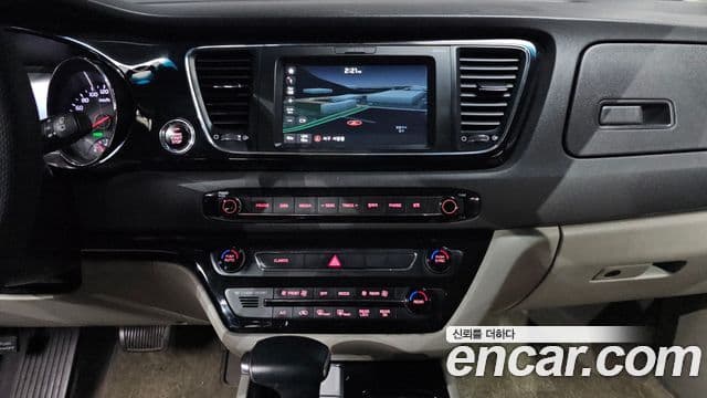 Kia All New Carnival Prestige, 2017 14