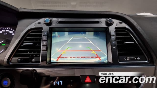 Hyundai LF Sonata Premium, 2015 16