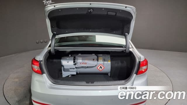 Hyundai LF Sonata Premium, 2015 20