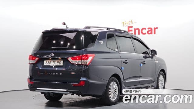 KG모빌리티(SsangYong) Korando 투리스모 4WD TX 9인승, 2016 2