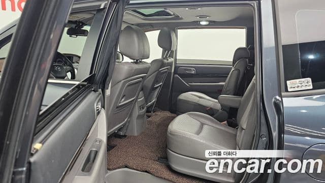 KG모빌리티(SsangYong) Korando 투리스모 4WD TX 9인승, 2016 12