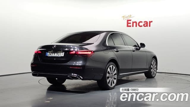 Mercedes-Benz E-класс W213 Exclusive, 2023 2