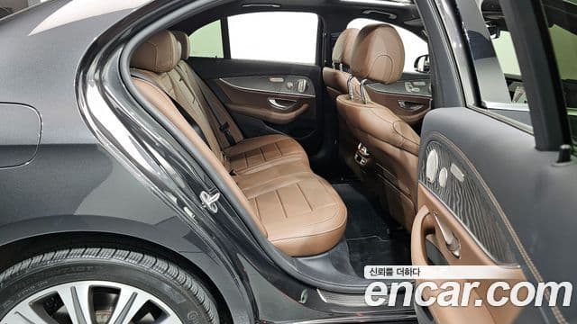 Mercedes-Benz E-класс W213 Exclusive, 2023 12