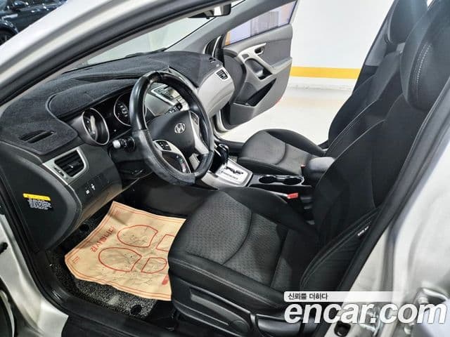 Hyundai Avante MD Luxury, 2011 12